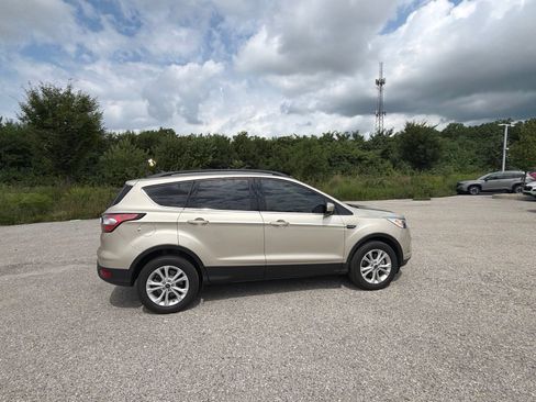 Used 2018 Ford Escape SEL AWD/4WD image 19