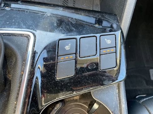 Used 2024 Kia Sportage EX image 21