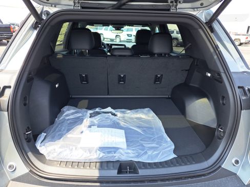 New 2026 Chevrolet Equinox LT w/ Convenience Package II image 25