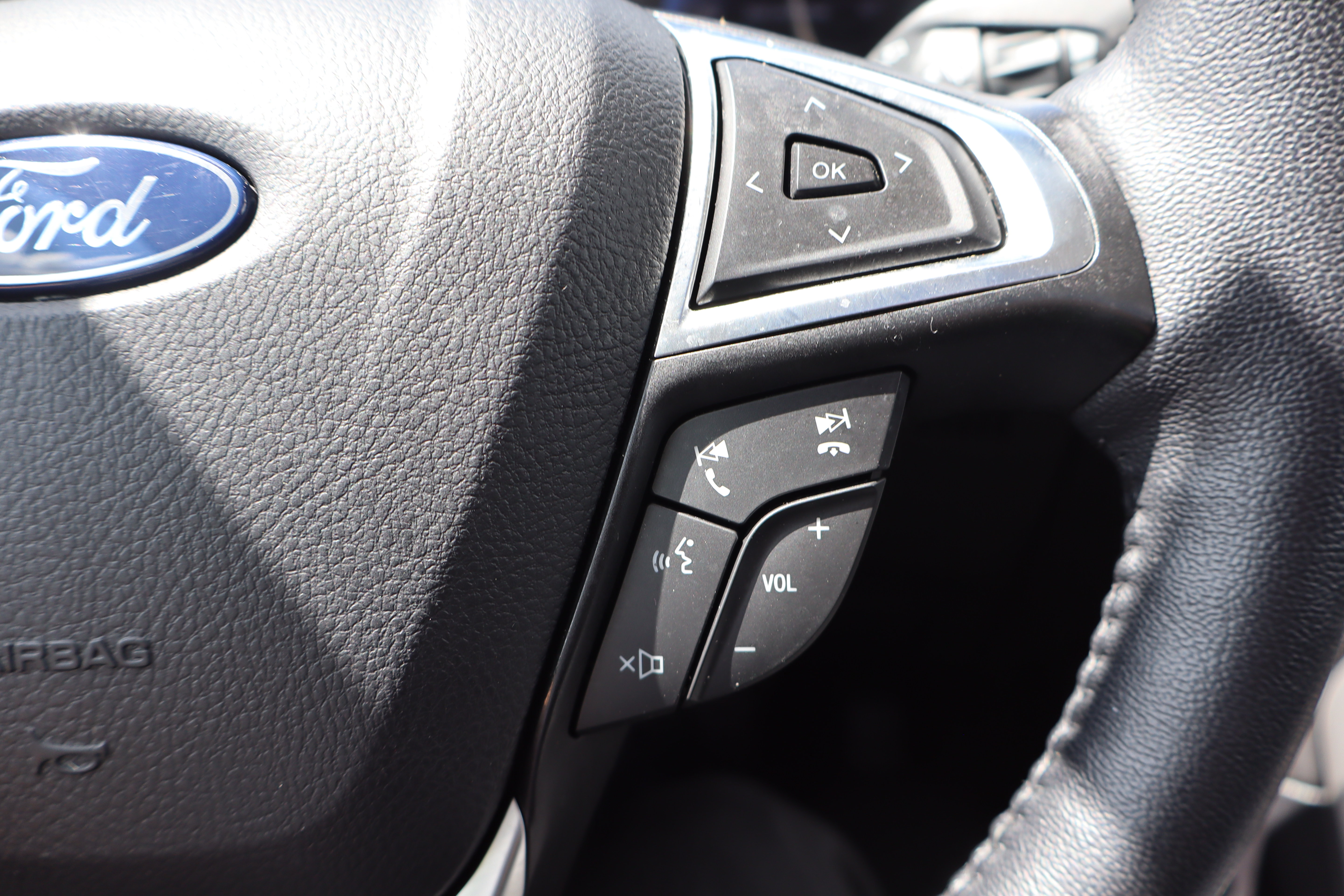 Used 2024 Ford Edge SEL w/ Convenience Package AWD/4WD image 17