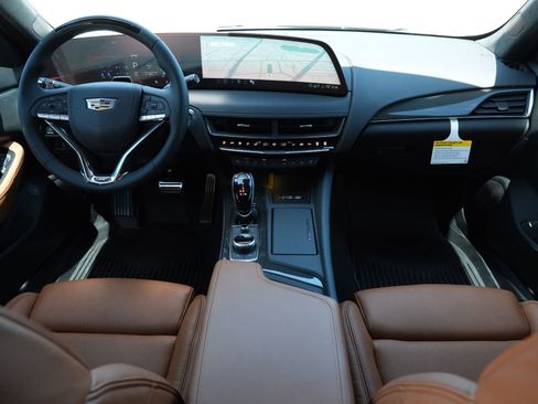 New 2026 Cadillac CT5 V image 7