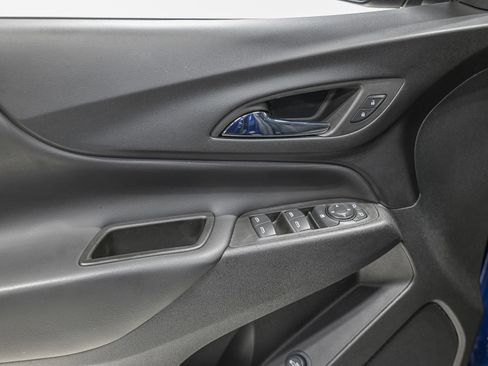 Used 2022 Chevrolet Equinox LT image 13