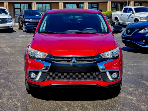 Used 2019 Mitsubishi Outlander Sport ES FWD image 4