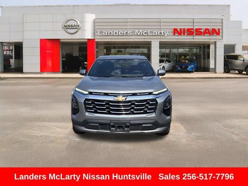Used 2025 Chevrolet Equinox LT AWD/4WD image 11