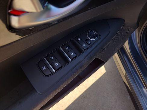 Used 2023 Kia Forte GT-Line w/ GT-Line Premium Package FWD image 17