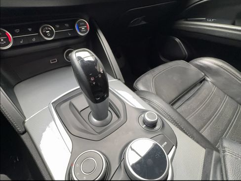 Used 2018 Alfa Romeo Stelvio Ti Sport AWD/4WD image 43