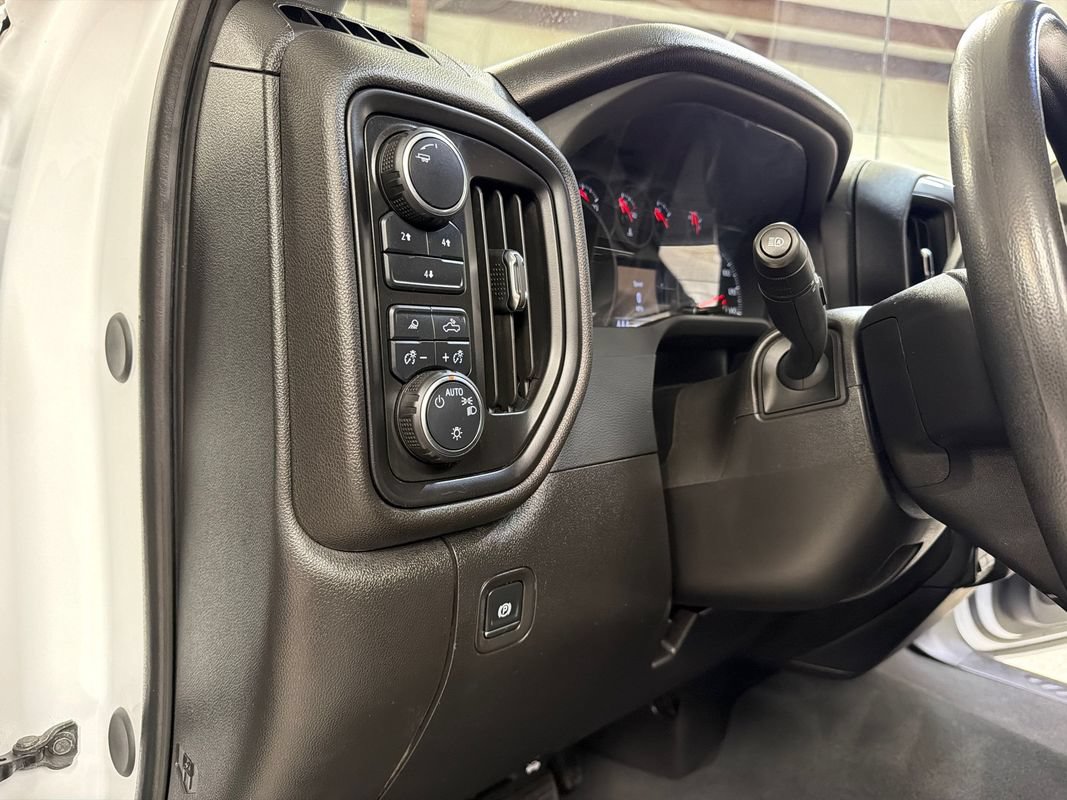 Used 2024 Chevrolet Silverado 2500 Custom w/ Custom Value Package AWD/4WD image 29