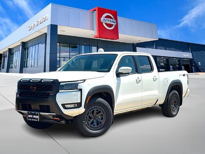 New 2026 Nissan Frontier PRO-4X w/ Pro-4x Convenience Package