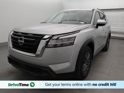 Used 2022 Nissan Pathfinder SV FWD image 1