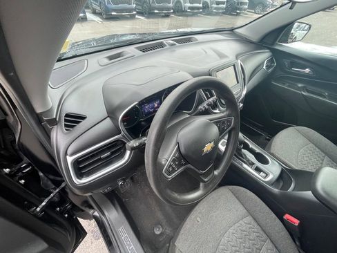 Used 2023 Chevrolet Equinox LT image 9