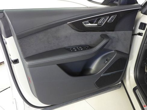Used 2023 Audi SQ8 Premium Plus w/ SQ8 Luxury Package AWD/4WD image 11
