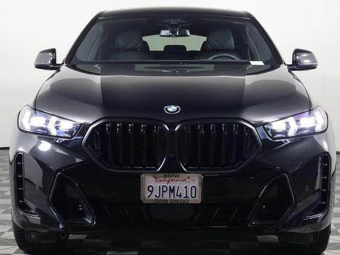 Certified 2024 BMW X6 xDrive40i w/ Premium Package AWD/4WD image 2