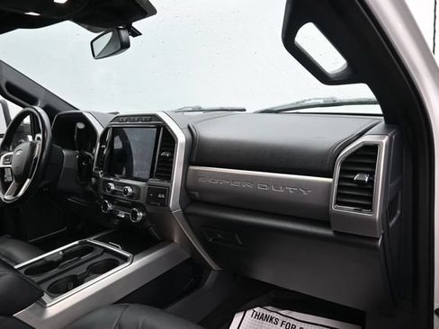 Used 2022 Ford F250 Platinum w/ FX4 Off-Road Package AWD/4WD image 9