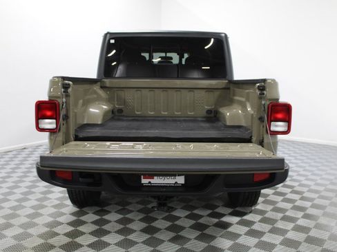 Used 2020 Jeep Gladiator Sport w/ Quick Order Package 24S image 15