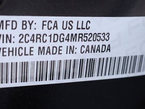 Used 2021 Chrysler Voyager Lxi image 17