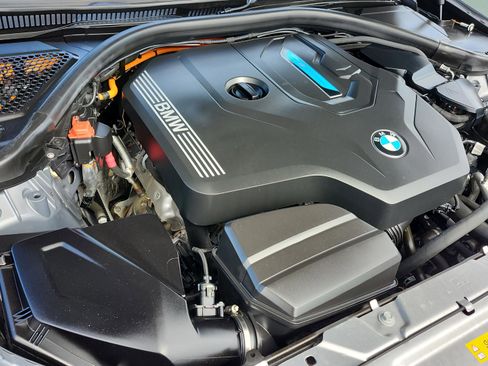 Certified 2023 BMW 330e 330e w/ Convenience Package image 16