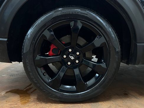 Used 2020 Ford Explorer ST w/ ST Street Pack image 12