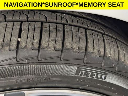 Used 2025 BMW 330i 330i image 9