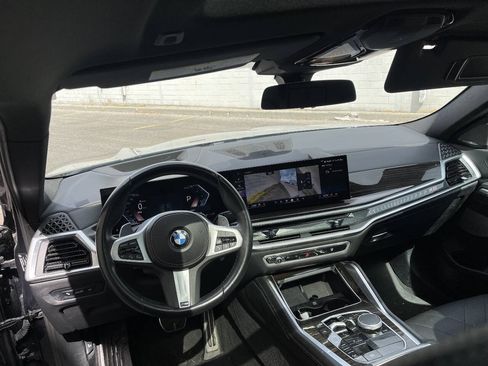 Used 2025 BMW X6 xDrive40i AWD/4WD image 6