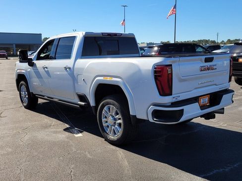 Used 2024 GMC Sierra 3500 Denali w/ Denali Reserve Package image 8