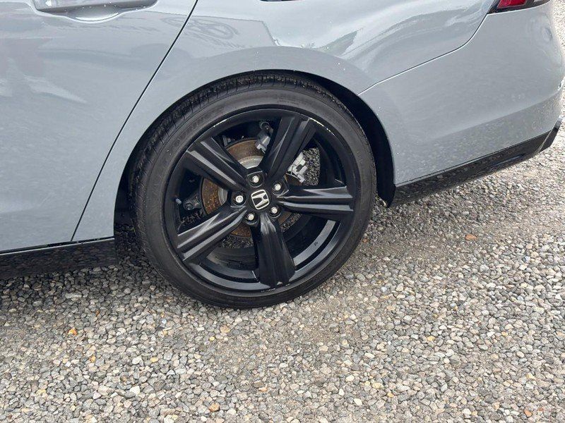 Used 2023 Honda Accord Sport image 12