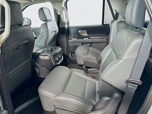 New 2026 Ford Expedition Active image 14