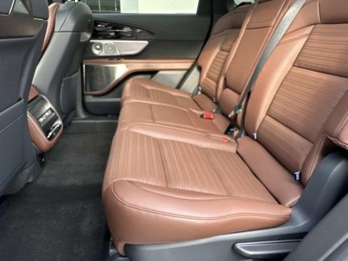 New 2026 Lincoln Nautilus Reserve image 14