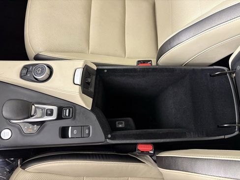 Used 2021 INFINITI QX50 Essential w/ Convenience Package image 31