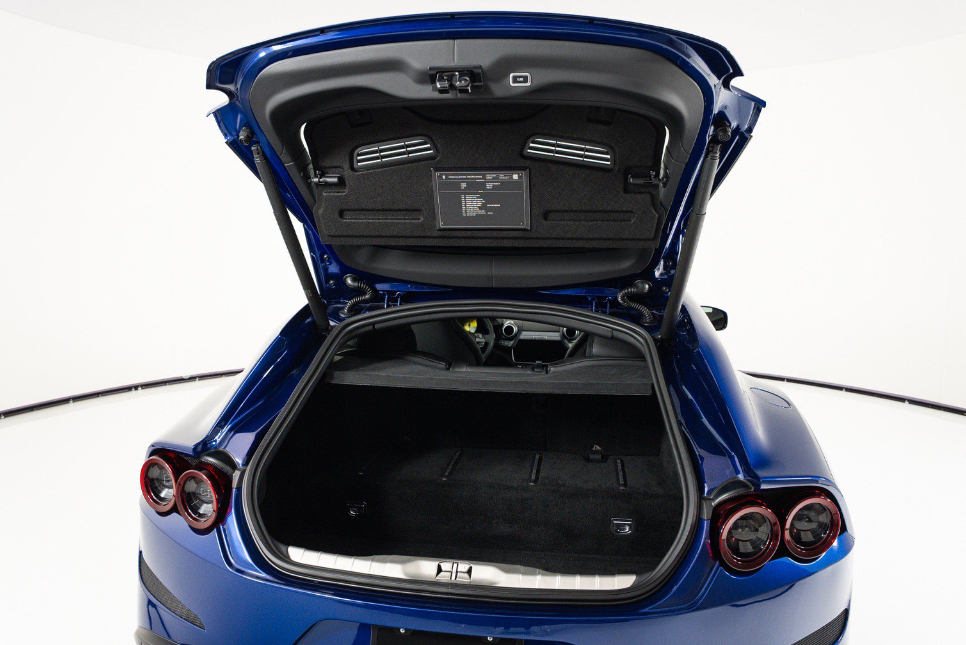 Used 2019 Ferrari GTC4Lusso T RWD image 51