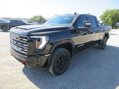 New 2026 GMC Sierra 2500 AT4 w/ AT4 Premium Plus Package AWD/4WD image 11