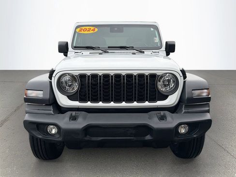 Used 2024 Jeep Wrangler Sport S image 10