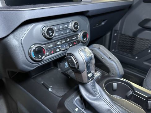 New 2025 Ford Bronco Badlands image 29