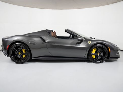 Used 2023 Ferrari 296 GTS RWD image 46