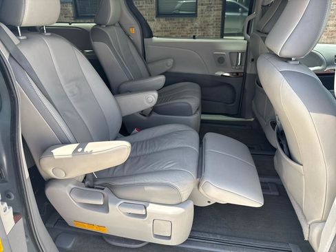 Used 2013 Toyota Sienna Limited w/ Premium Pkg AWD/4WD image 49