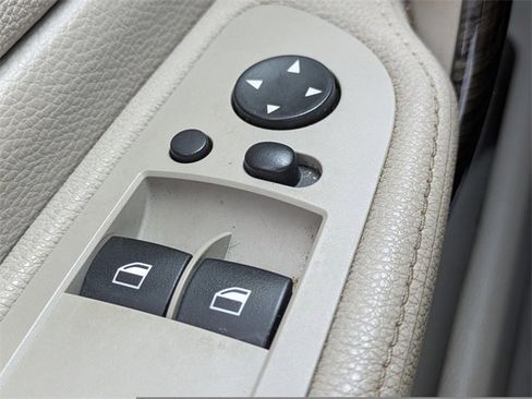 Used 2013 BMW 135i Coupe w/ Premium Pkg image 29