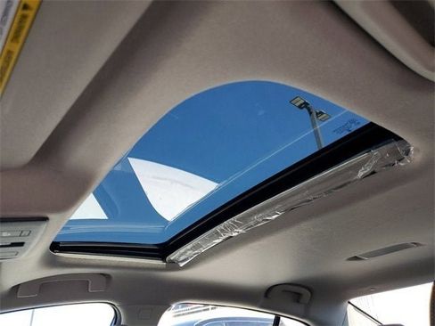 New 2025 Nissan Sentra SR w/ SR Premium Package image 15