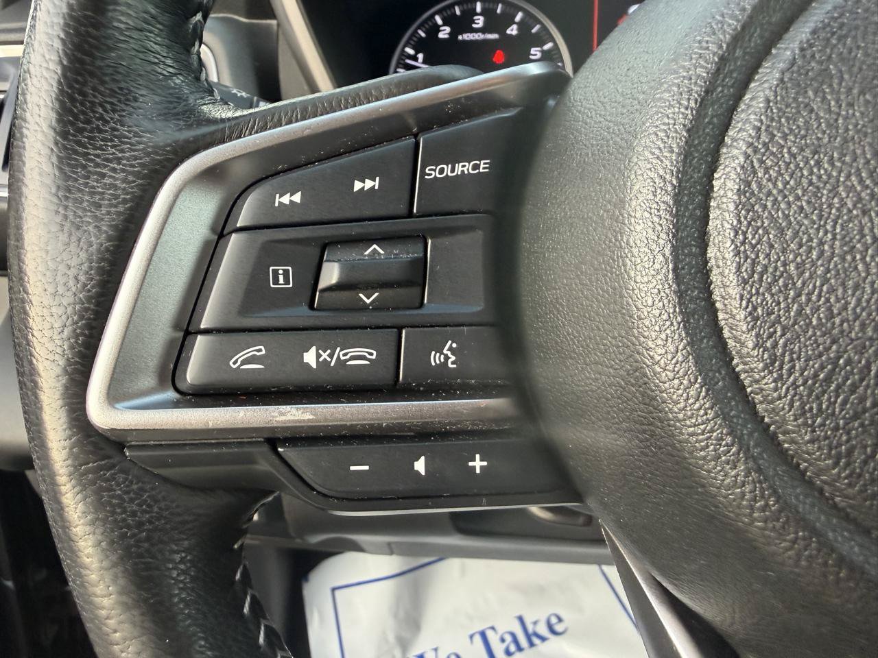 Used 2023 Subaru Ascent Limited AWD/4WD image 32