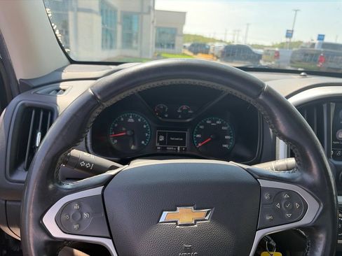 Used 2021 Chevrolet Colorado LT AWD/4WD image 19