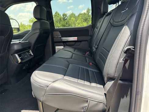 New 2025 Ford F250 Platinum image 20