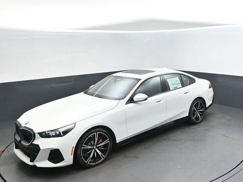 New 2026 BMW 530i 530i w/ M Sport Package image 31