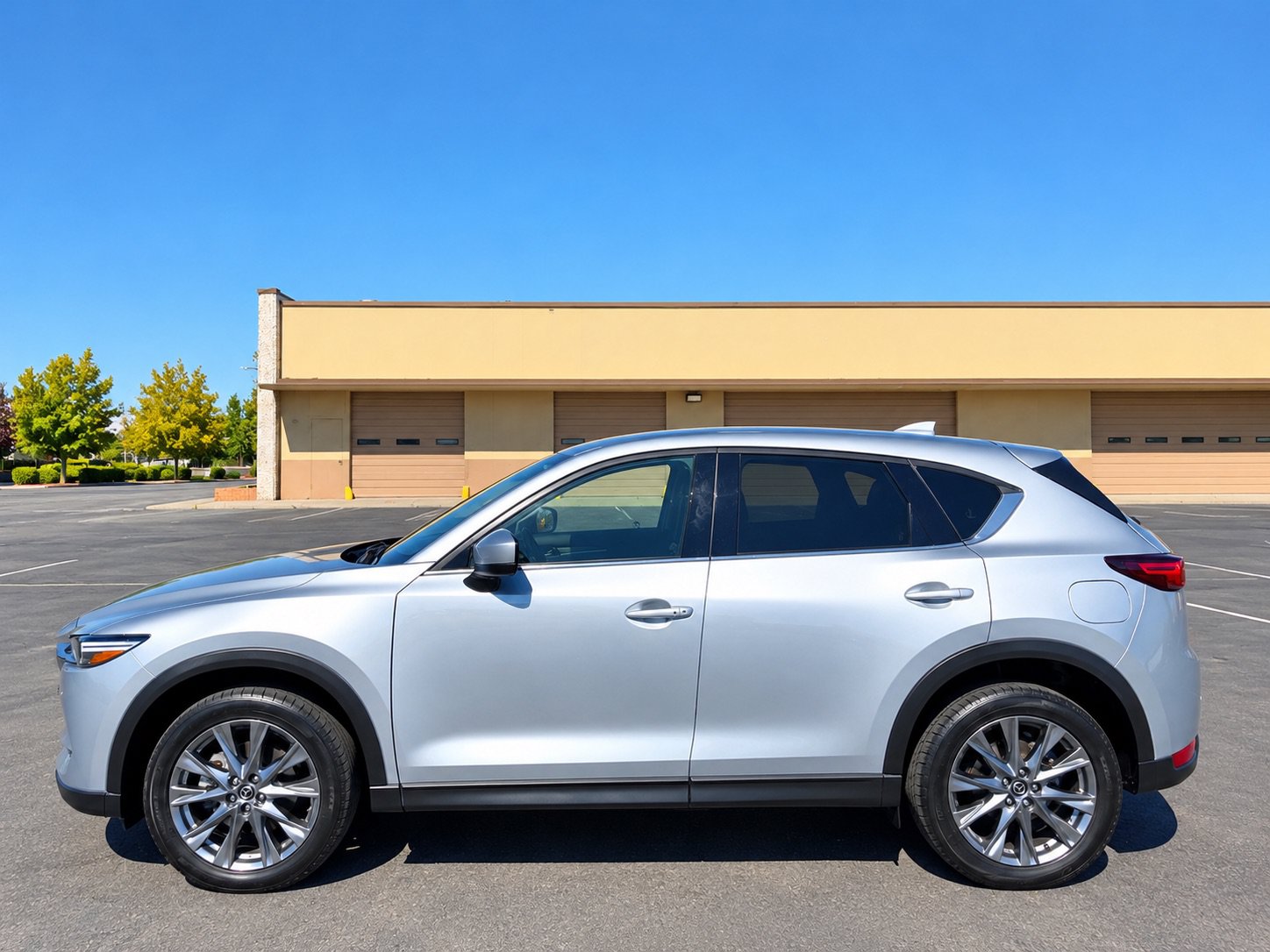 Used 2019 MAZDA CX-5 Signature AWD/4WD image 4