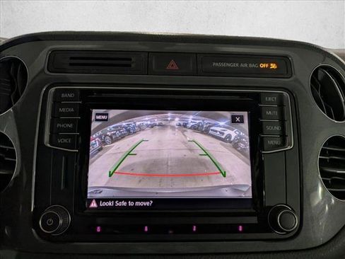 Used 2017 Volkswagen Tiguan Wolfsburg Edition image 19
