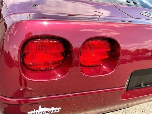 Used 1993 Chevrolet Corvette ZR1 RWD image 23