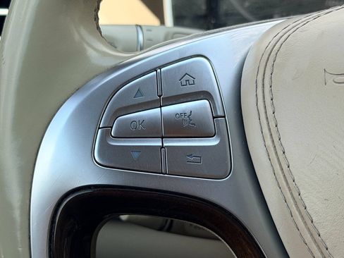 Used 2017 Mercedes-Benz S 550 4MATIC Sedan image 42