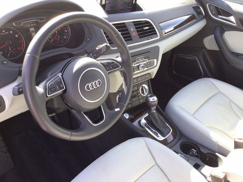 Used 2015 Audi Q3 2.0T Prestige w/ Prestige Package image 10