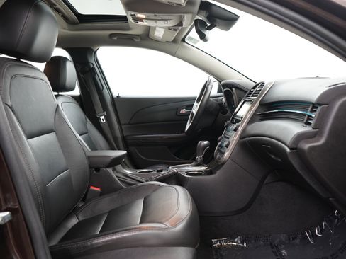 Used 2015 Chevrolet Malibu LTZ FWD image 11
