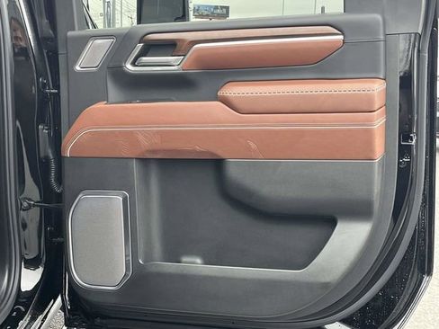 Used 2025 GMC Sierra 2500 Denali Ultimate image 25