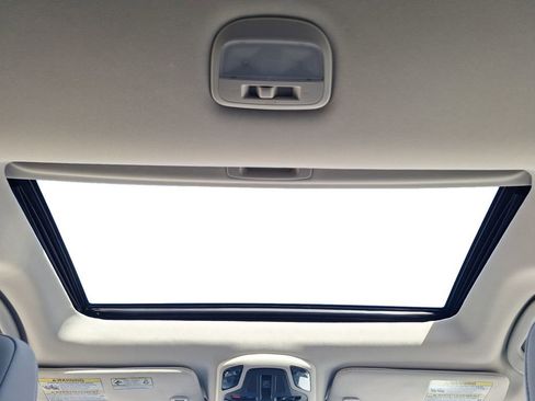 Certified 2025 Subaru Outback Limited w/ Popular Package #2 image 12