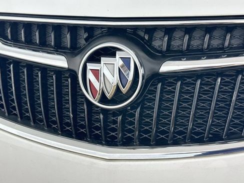 Used 2019 Buick Encore Sport Touring FWD image 29