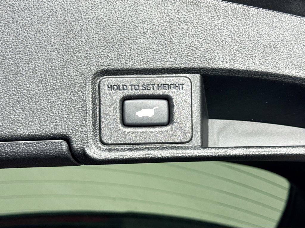 Used 2023 Acura RDX w/ Advance Package FWD image 34